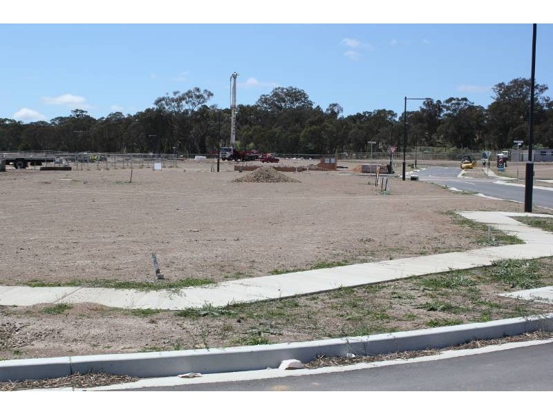 2 Laird Crescent, Forde ACT 2914