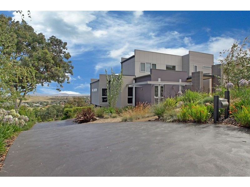 51 Waterfall Drive, Jerrabomberra NSW 2619