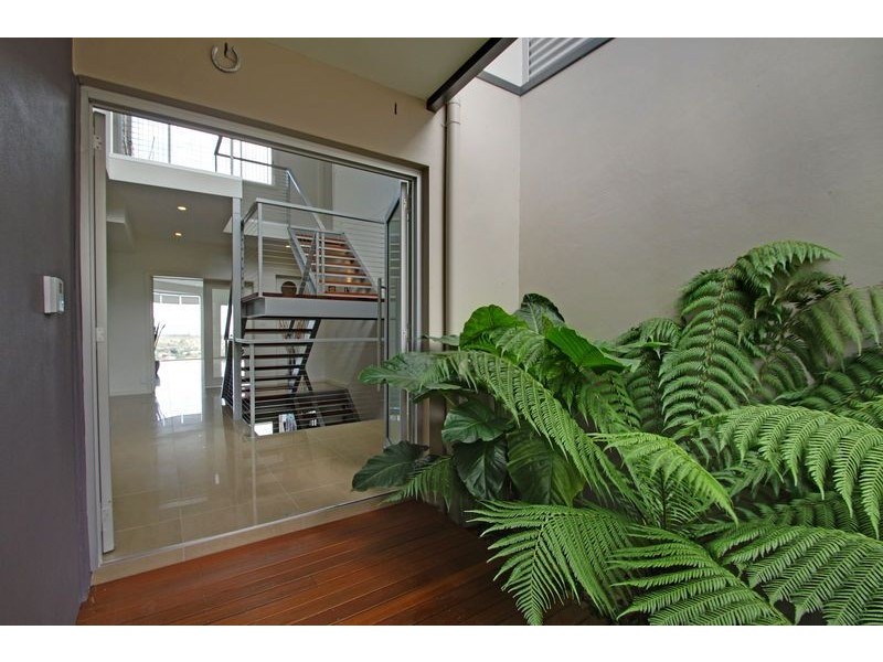 51 Waterfall Drive, Jerrabomberra NSW 2619