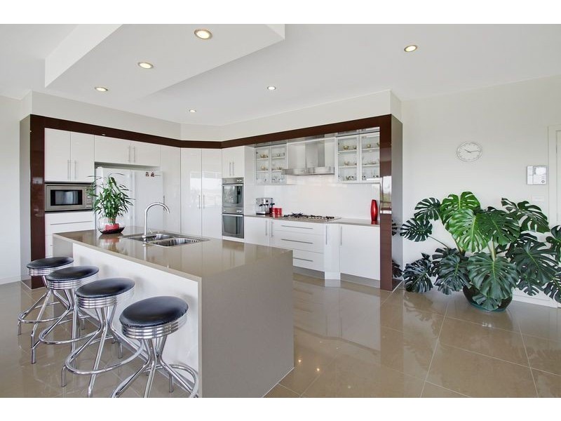 51 Waterfall Drive, Jerrabomberra NSW 2619