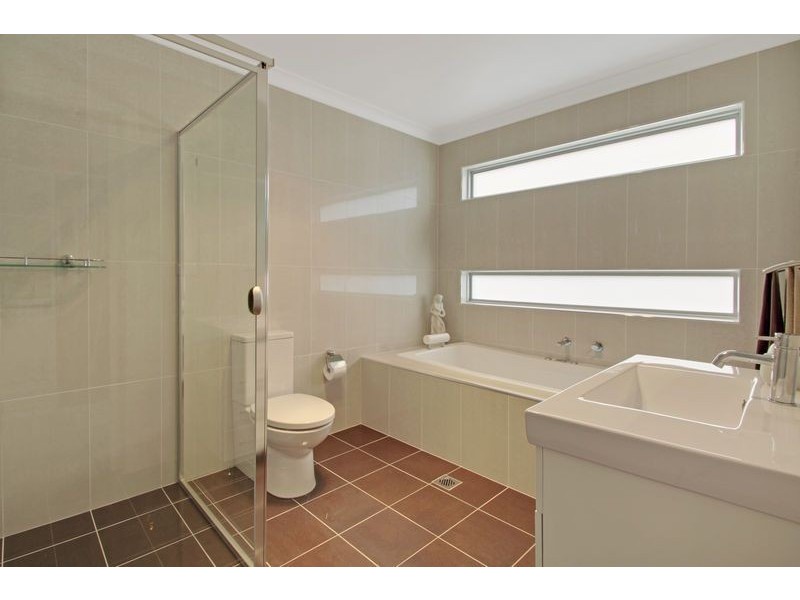 51 Waterfall Drive, Jerrabomberra NSW 2619