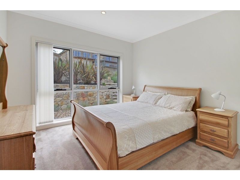 51 Waterfall Drive, Jerrabomberra NSW 2619