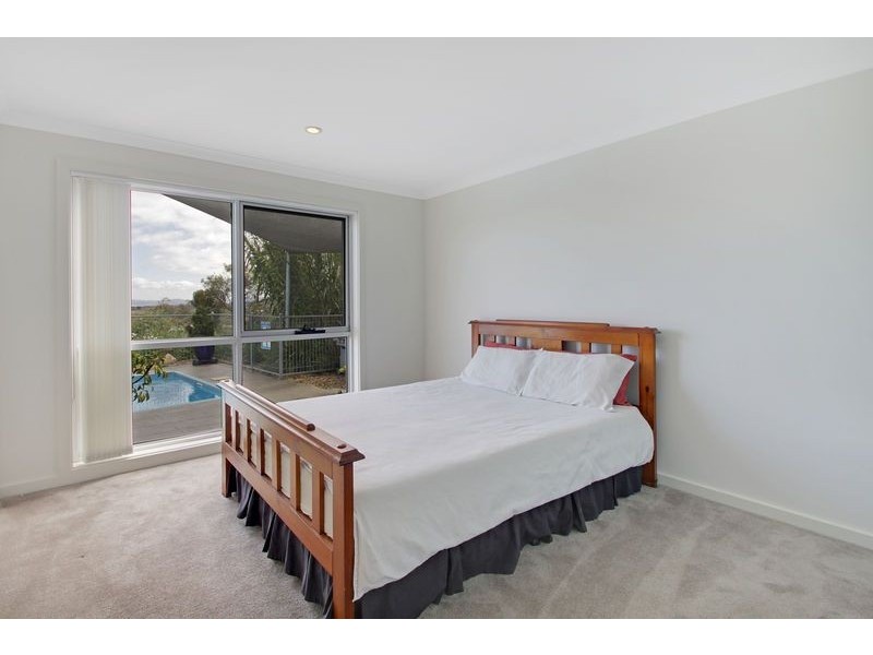 51 Waterfall Drive, Jerrabomberra NSW 2619