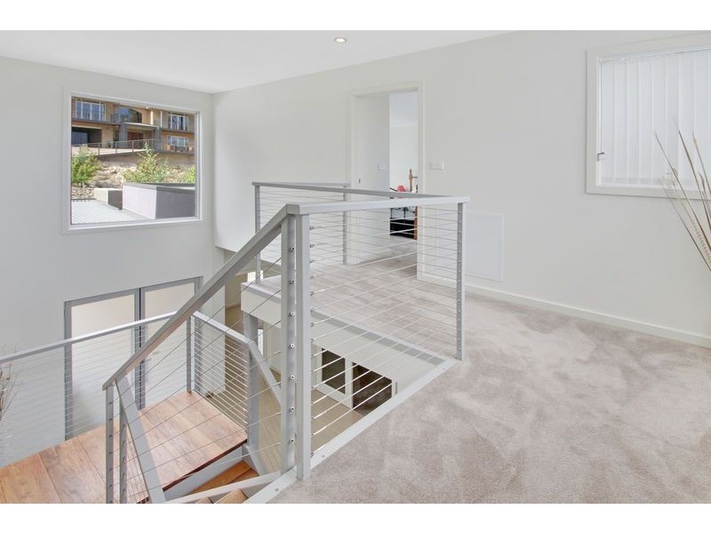 51 Waterfall Drive, Jerrabomberra NSW 2619