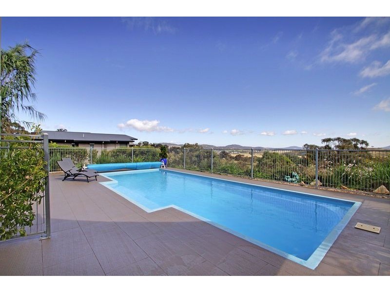 51 Waterfall Drive, Jerrabomberra NSW 2619