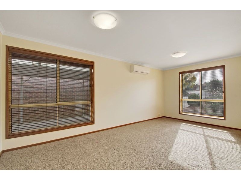 45 Evelyn Owen Crescent, Dunlop ACT 2615