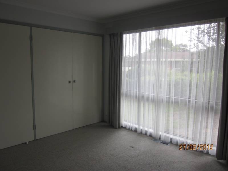 13 Girdlestone Circuit, Calwell ACT 2905