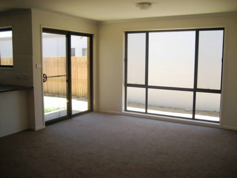 11 Bryan Hudson Street, Macgregor ACT 2615