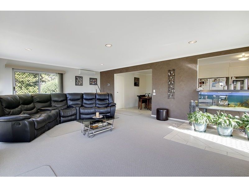 208 Southern Cross Drive, Latham ACT 2615