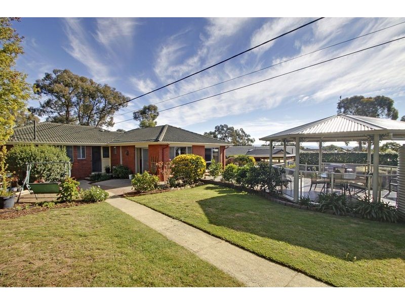 208 Southern Cross Drive, Latham ACT 2615