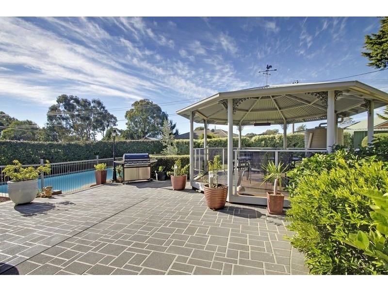208 Southern Cross Drive, Latham ACT 2615
