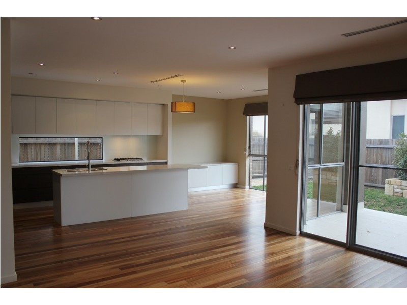 13 Horneville Street, Forde ACT 2914