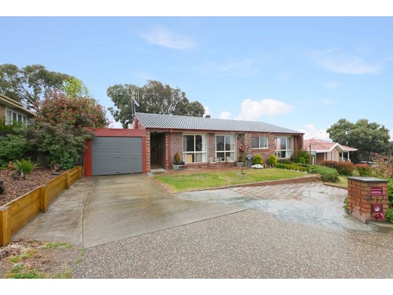 11 Leason Close, Dunlop ACT 2615