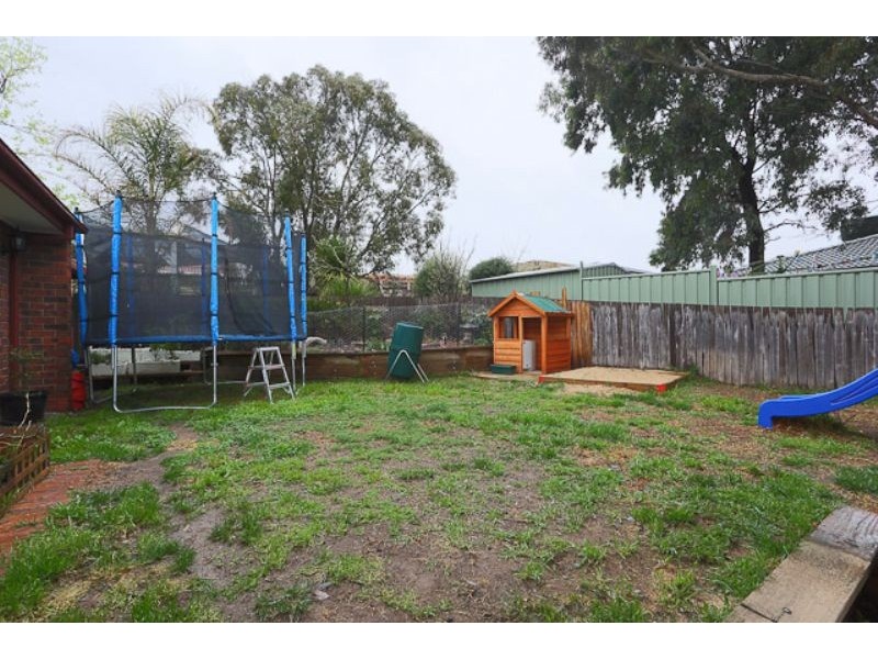 11 Leason Close, Dunlop ACT 2615