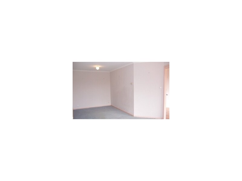 70 Britten Jones Drive, Holt ACT 2615