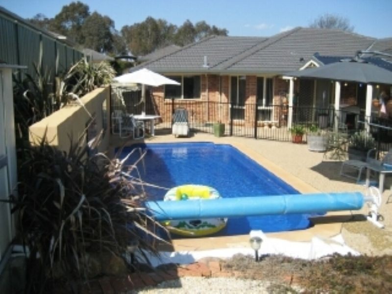 10 Buckmaster Crescent, Dunlop ACT 2615