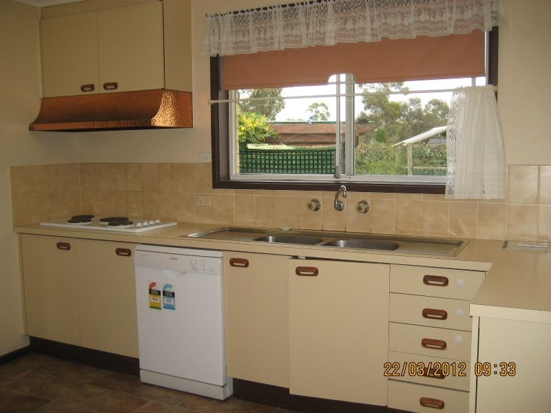 10 Horne Place, Latham ACT 2615