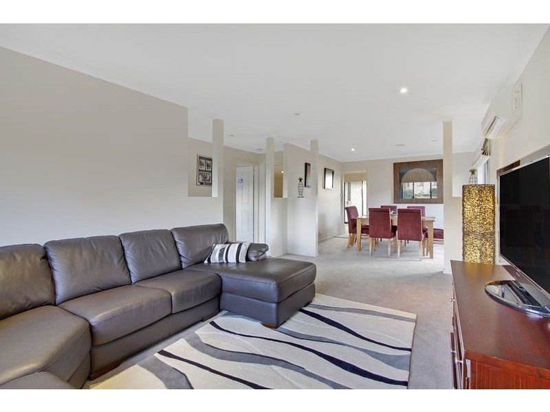 4 Pannamena Crescent, Jerrabomberra NSW 2619