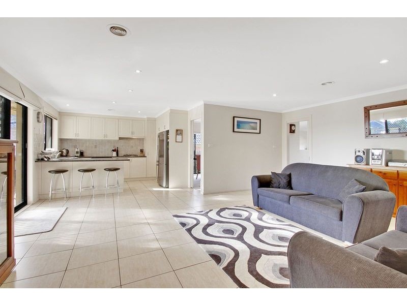 4 Pannamena Crescent, Jerrabomberra NSW 2619