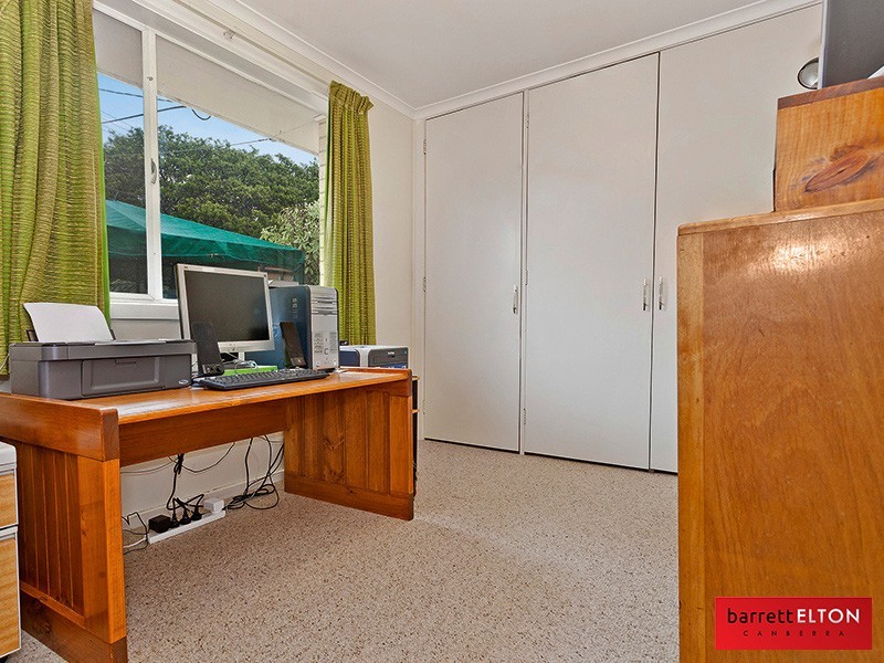 16 Solomon Crescent, Latham ACT 2615