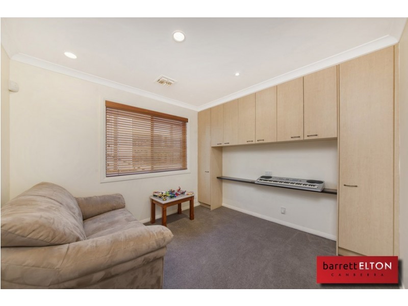 6 Counihan Court, Dunlop ACT 2615