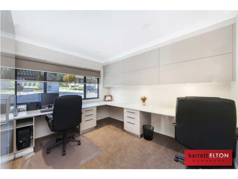 6 Counihan Court, Dunlop ACT 2615