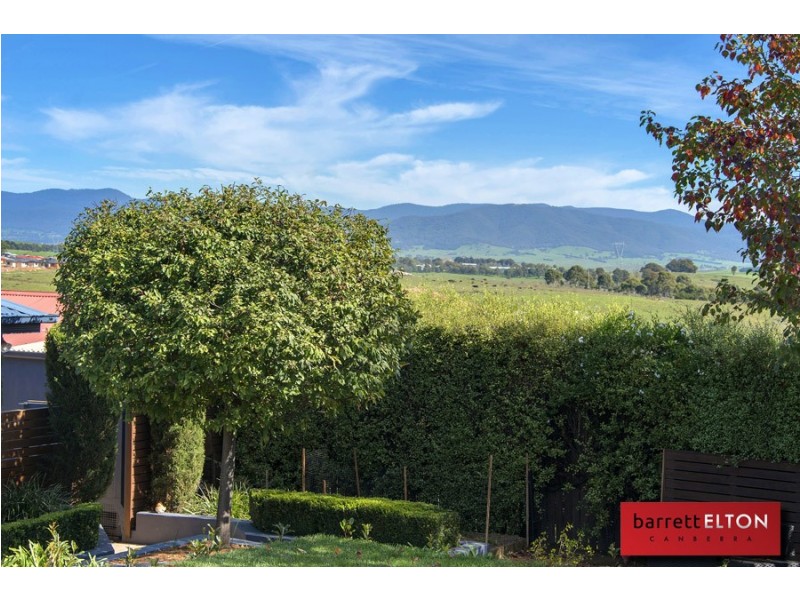 6 Counihan Court, Dunlop ACT 2615