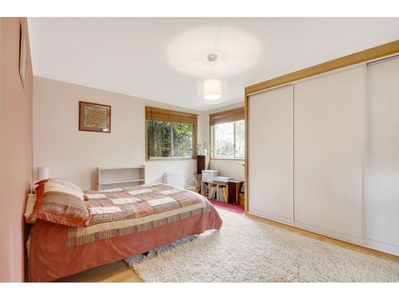 84 Maitland Street, Hackett ACT 2602