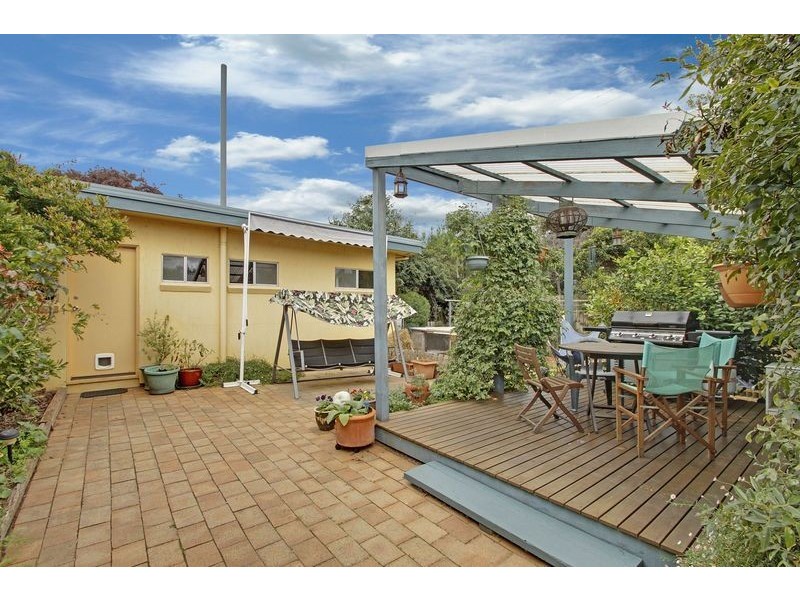 84 Maitland Street, Hackett ACT 2602