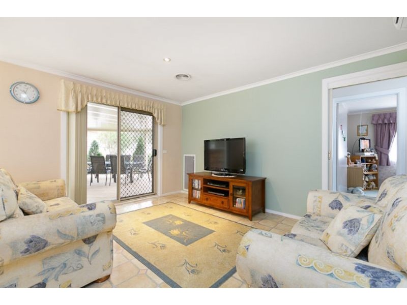 6 Clucas Place, Bonython ACT 2905