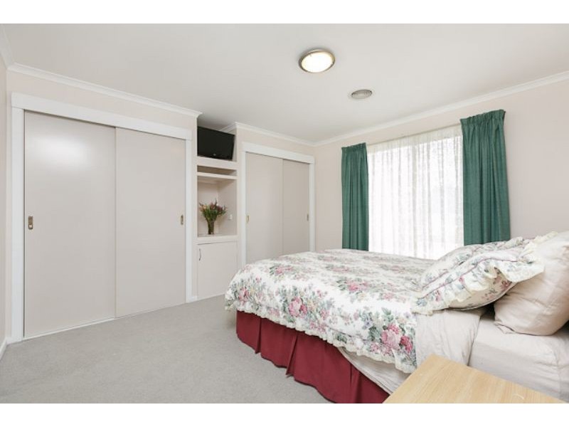 6 Clucas Place, Bonython ACT 2905