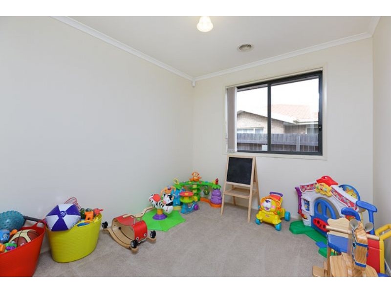 30 Gouldsmith Street, Dunlop ACT 2615