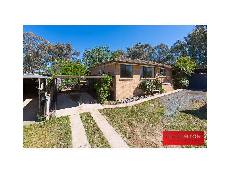 14 Laman Place, Charnwood ACT 2615