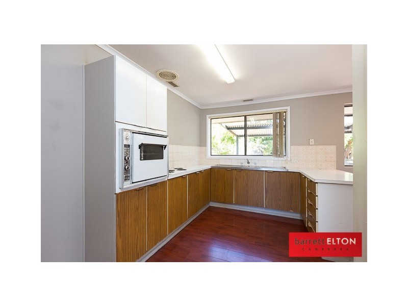 14 Laman Place, Charnwood ACT 2615