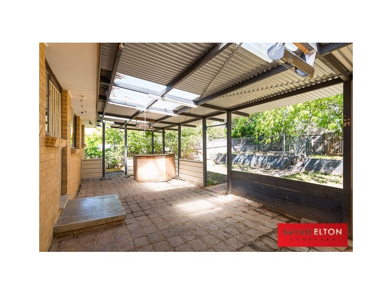 14 Laman Place, Charnwood ACT 2615