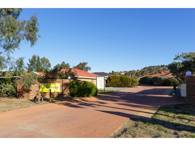 2/92 Casey Crescent, Calwell ACT 2905
