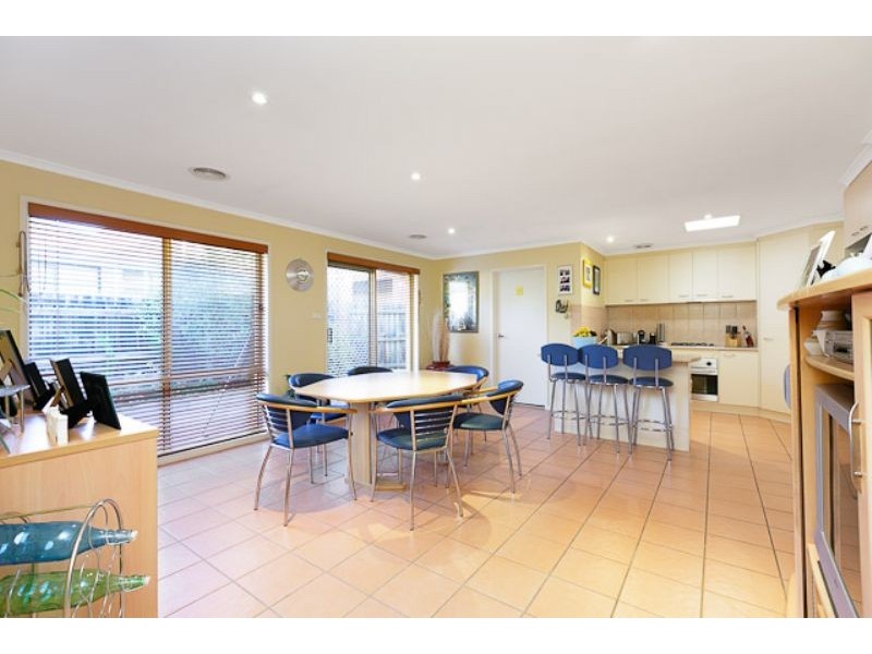 2/92 Casey Crescent, Calwell ACT 2905