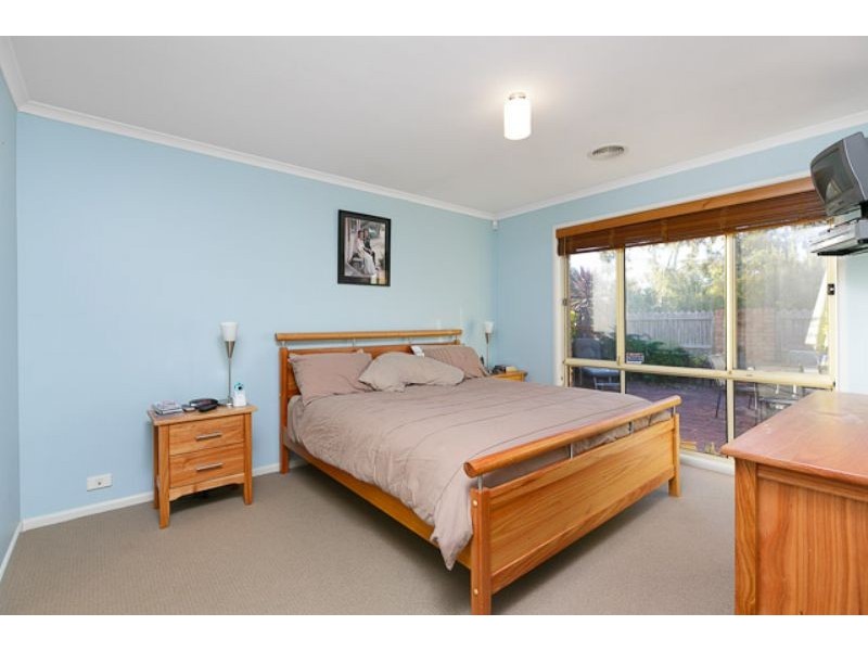 2/92 Casey Crescent, Calwell ACT 2905