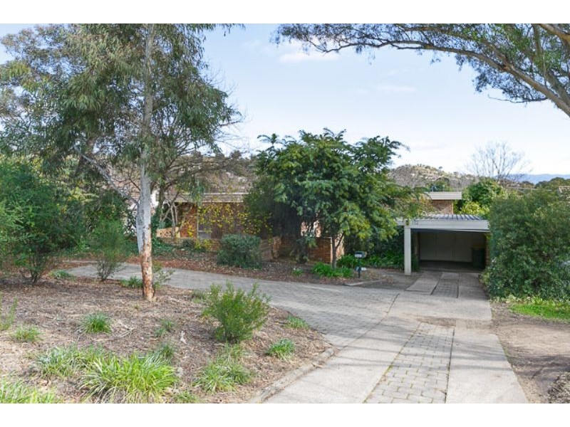 152 Namatjira Drive, Chapman ACT 2611