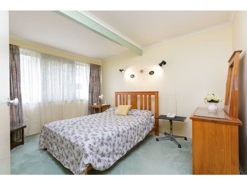 8 McGowen Close, Spence ACT 2615