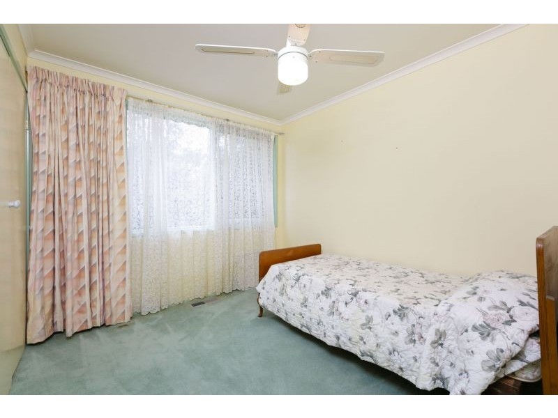 8 McGowen Close, Spence ACT 2615