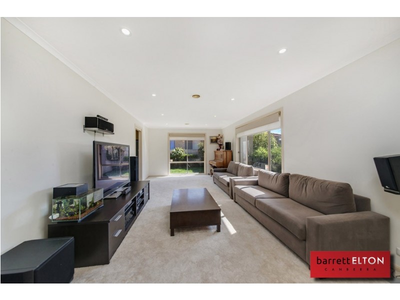14 Doutney Place, Dunlop ACT 2615
