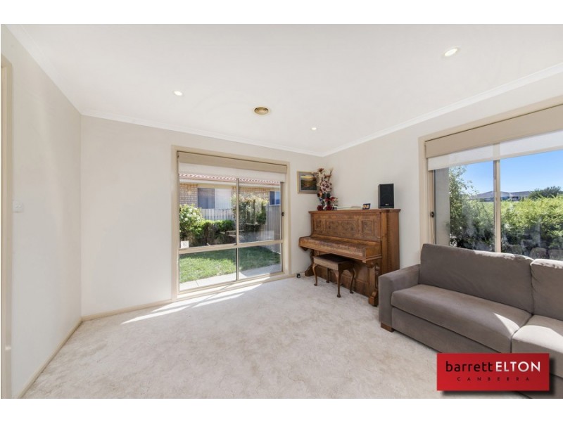 14 Doutney Place, Dunlop ACT 2615