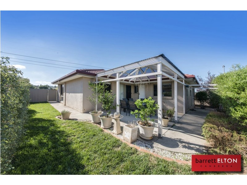 14 Doutney Place, Dunlop ACT 2615