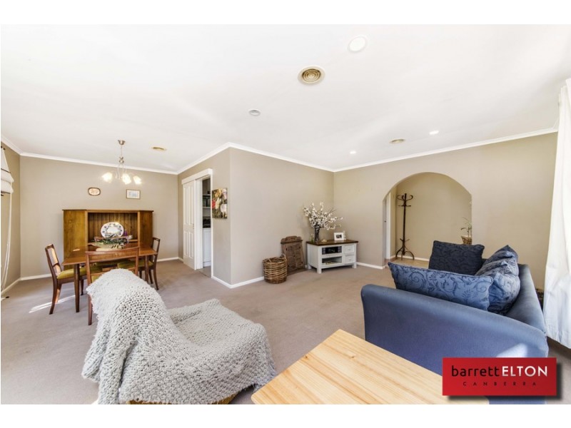 22 Dalley Crescent, Latham ACT 2615