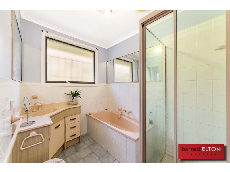 22 Dalley Crescent, Latham ACT 2615