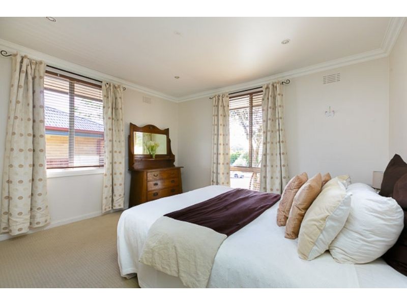 10 Kinsella Street, Higgins ACT 2615