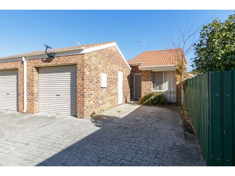 44/158 Starke Street, Holt ACT 2615