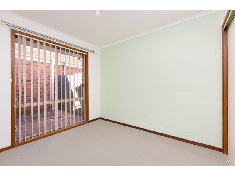 44/158 Starke Street, Holt ACT 2615