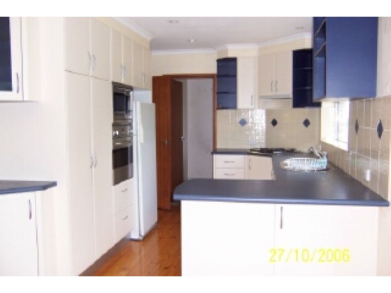 37 Stretton Crescent, Latham ACT 2615